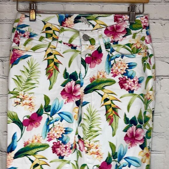 Tommy Bahama Women’s Floral Skinny Ankle Jeans size 25x28 - Picture 2 of 6